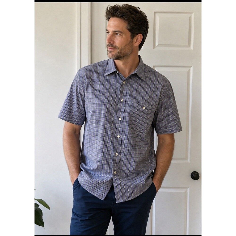 Burberry London Men’s Short Sleeve Button-Down Shirt – XL